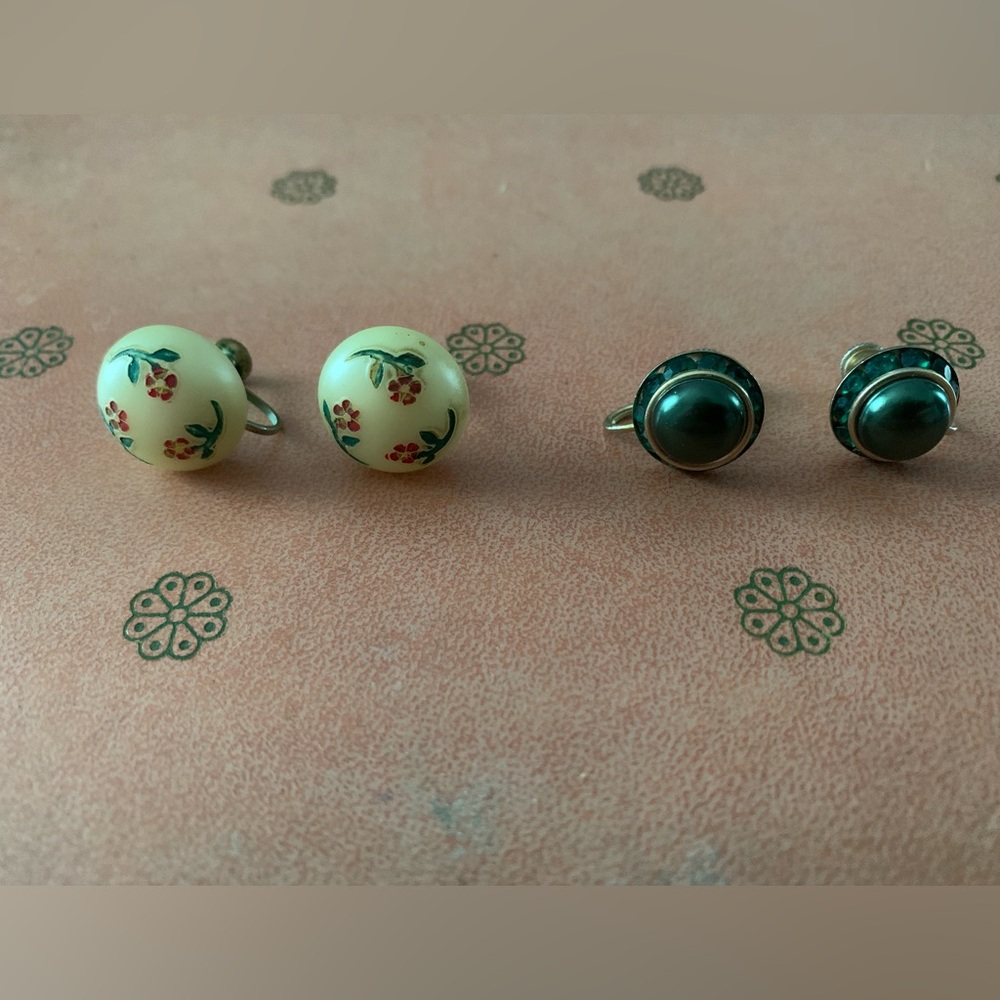 Vintage Screw On Earrings